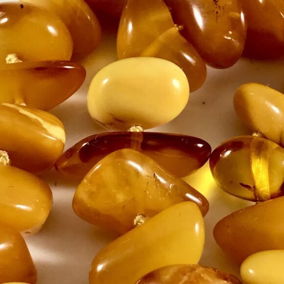 Vintage Russian USSR Baltic Butterscotch Egg Yolk Honey Amber Necklace - Picture 5 of 7